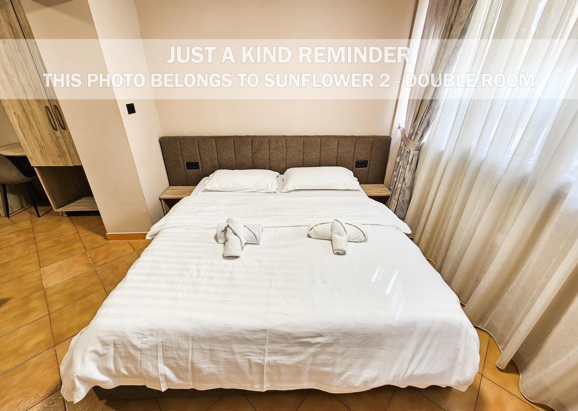 Sunflower Rooms Tirana Buitenkant foto