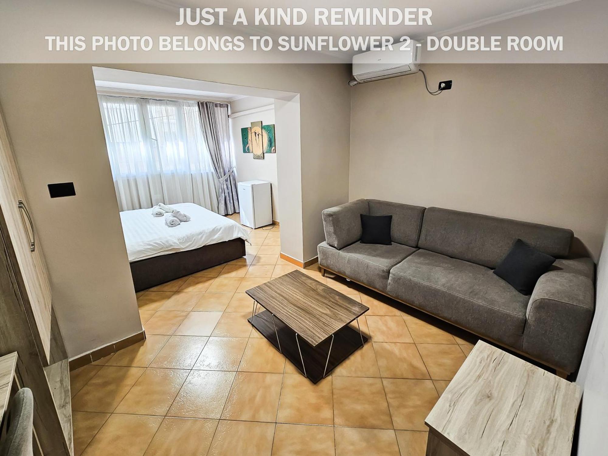 Sunflower Rooms Tirana Buitenkant foto