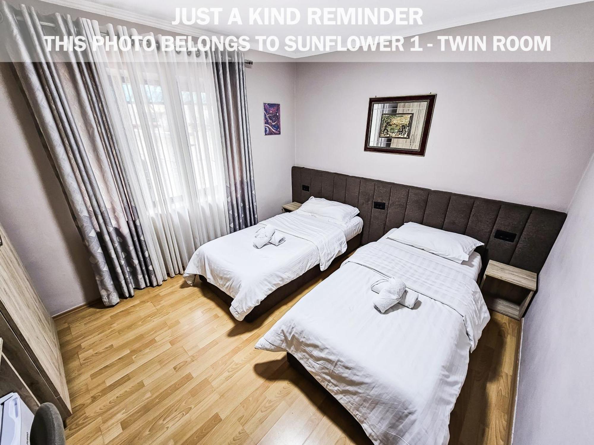 Sunflower Rooms Tirana Buitenkant foto
