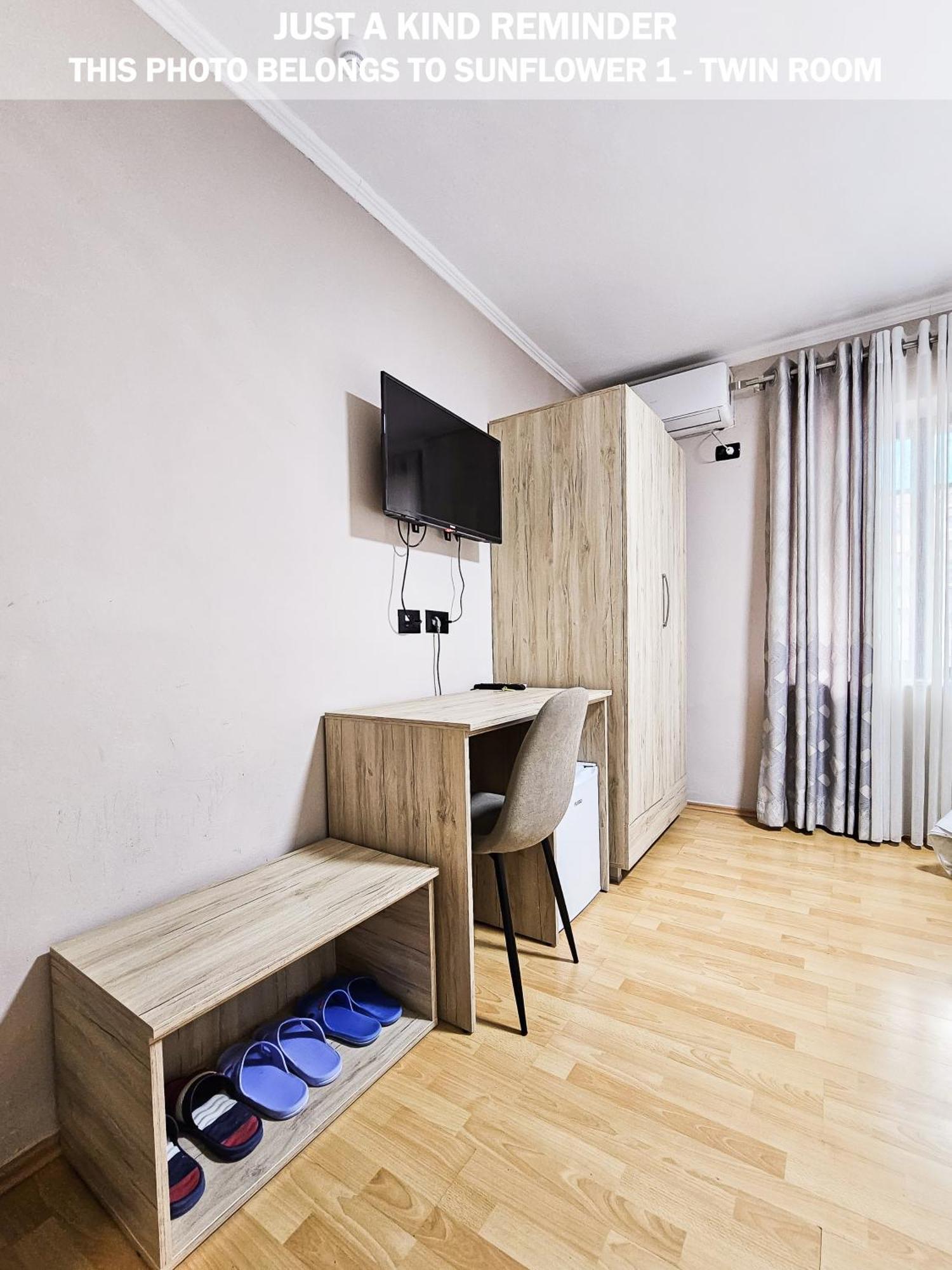 Sunflower Rooms Tirana Buitenkant foto