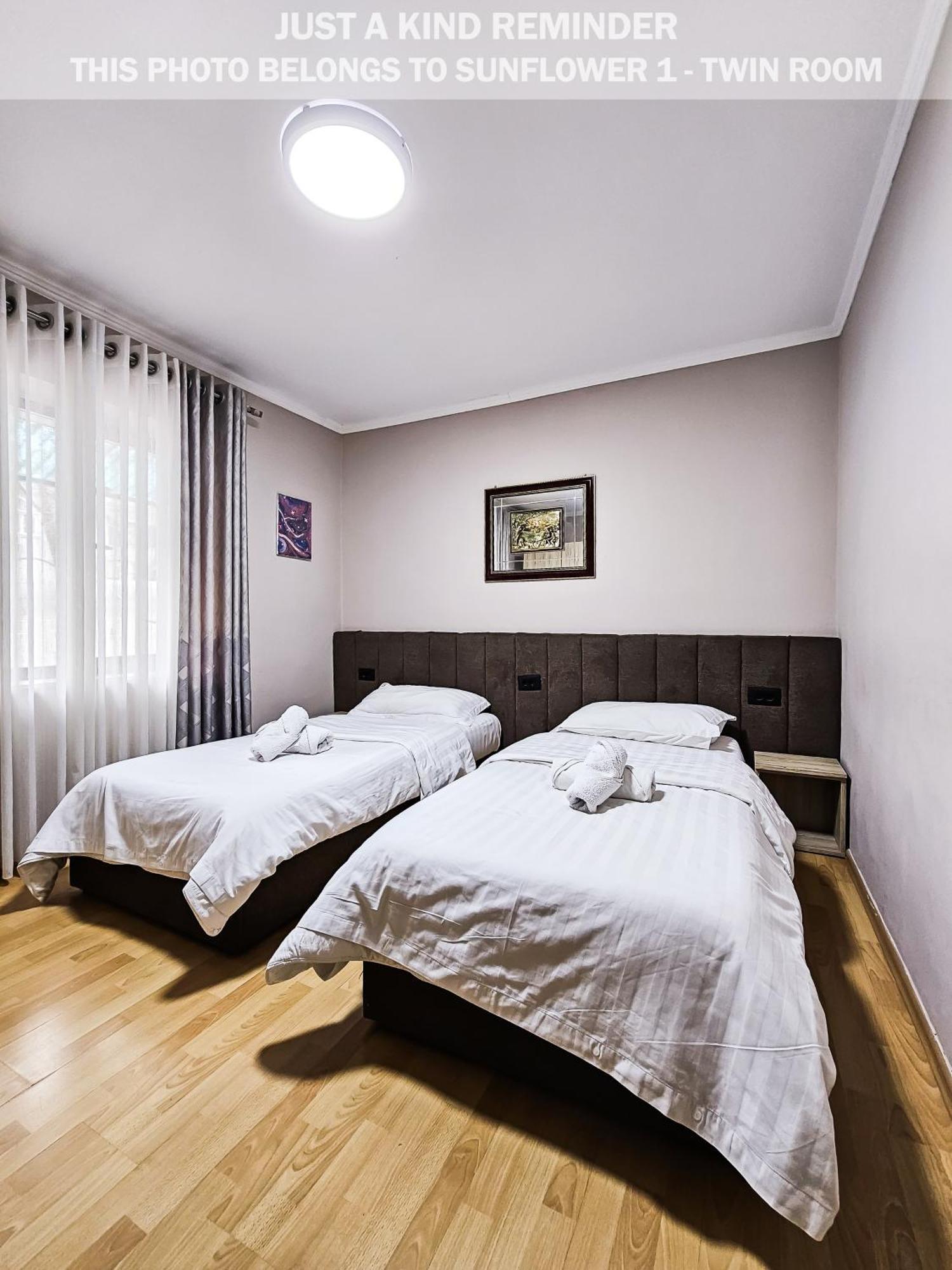 Sunflower Rooms Tirana Buitenkant foto